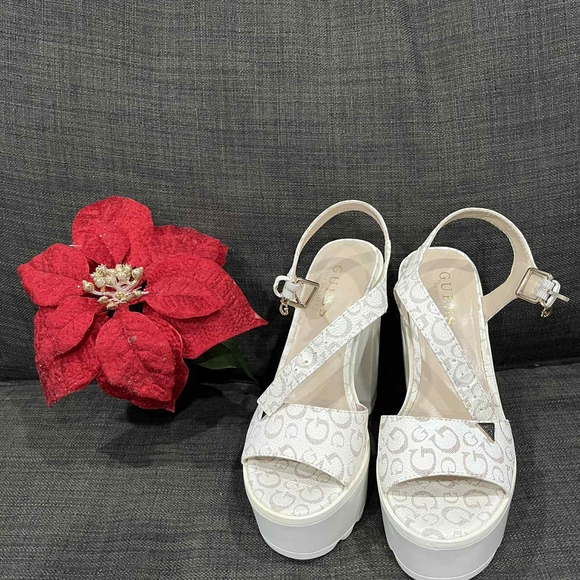 Guess White Patterned Platform Heels - Picture 3 of 9